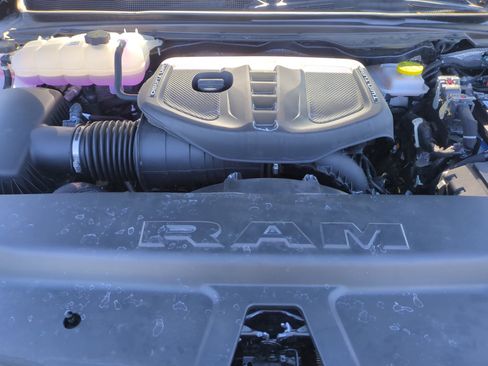 New 2025 RAM 1500 Limited image 21