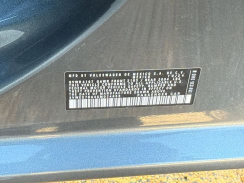 Used 2025 Volkswagen Jetta SE image 30