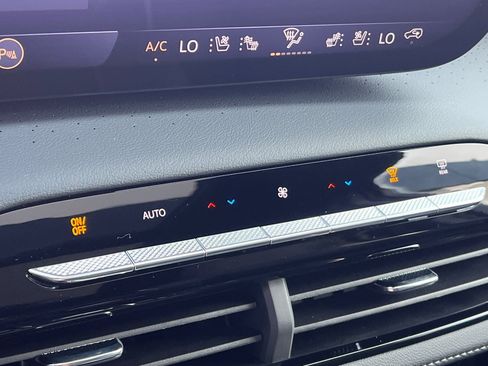 New 2026 Buick Enclave Avenir w/ Super Cruise Package image 21