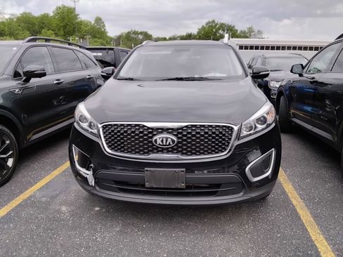 Used 2018 Kia Sorento AWD image 7