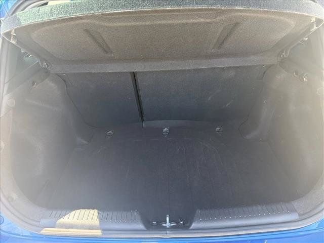 Used 2017 Hyundai Elantra GT FWD image 17