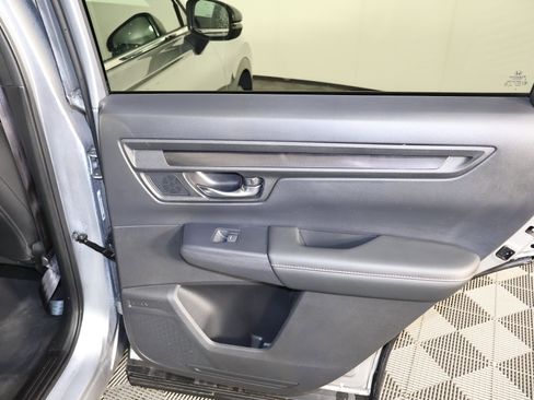Used 2025 Honda CR-V Sport-L image 42