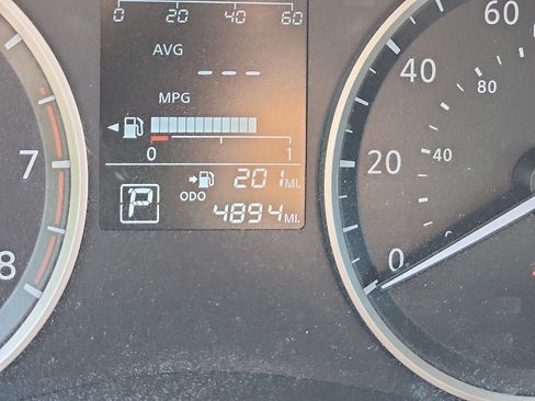 Used 2025 Nissan Versa S w/ Trunk Package FWD image 19