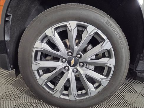 Used 2025 Chevrolet Tahoe High Country RWD image 7