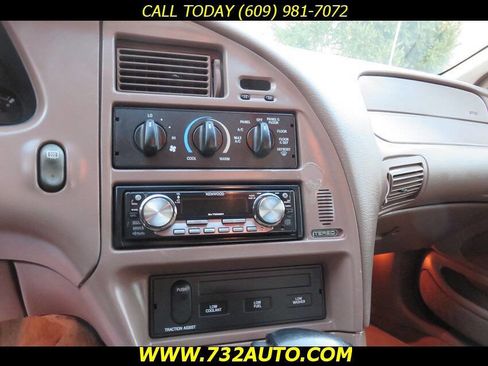 Used 1995 Mercury Cougar XR7 image 11