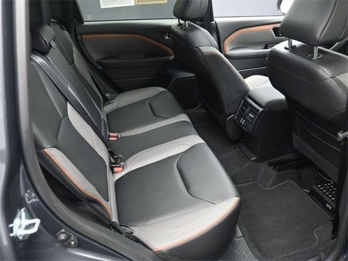 Used 2025 Subaru Forester Sport w/ Popular Package #1 image 27