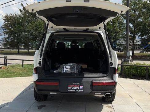 New 2025 Hyundai Santa Fe XRT image 17