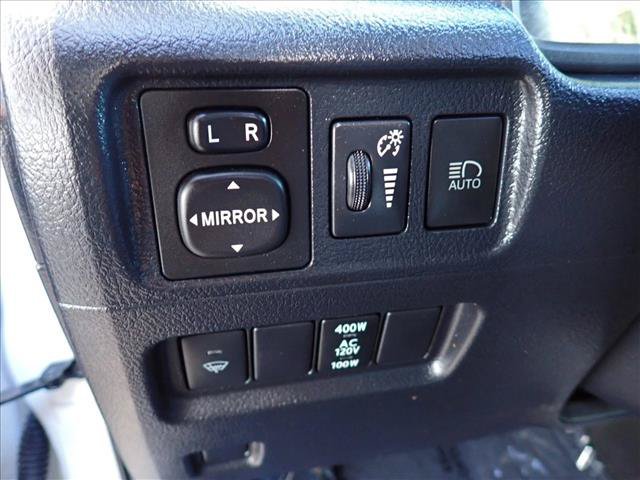 Used 2021 Toyota 4Runner SR5 Premium w/ Moonroof Package AWD/4WD image 17