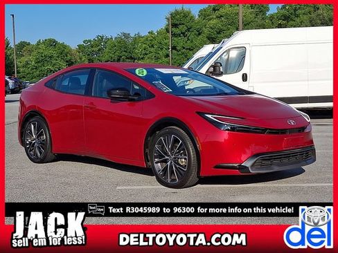Certified 2024 Toyota Prius XLE FWD image 1