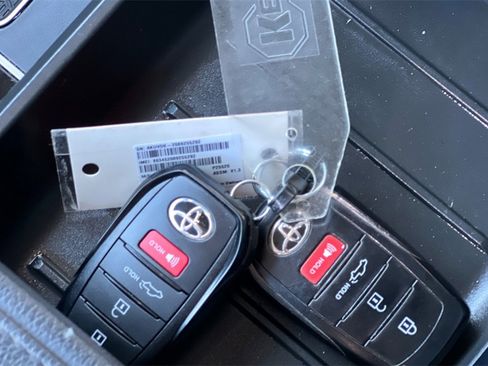 Used 2024 Toyota Tundra SR5 w/ SR5 Convenience Package image 12