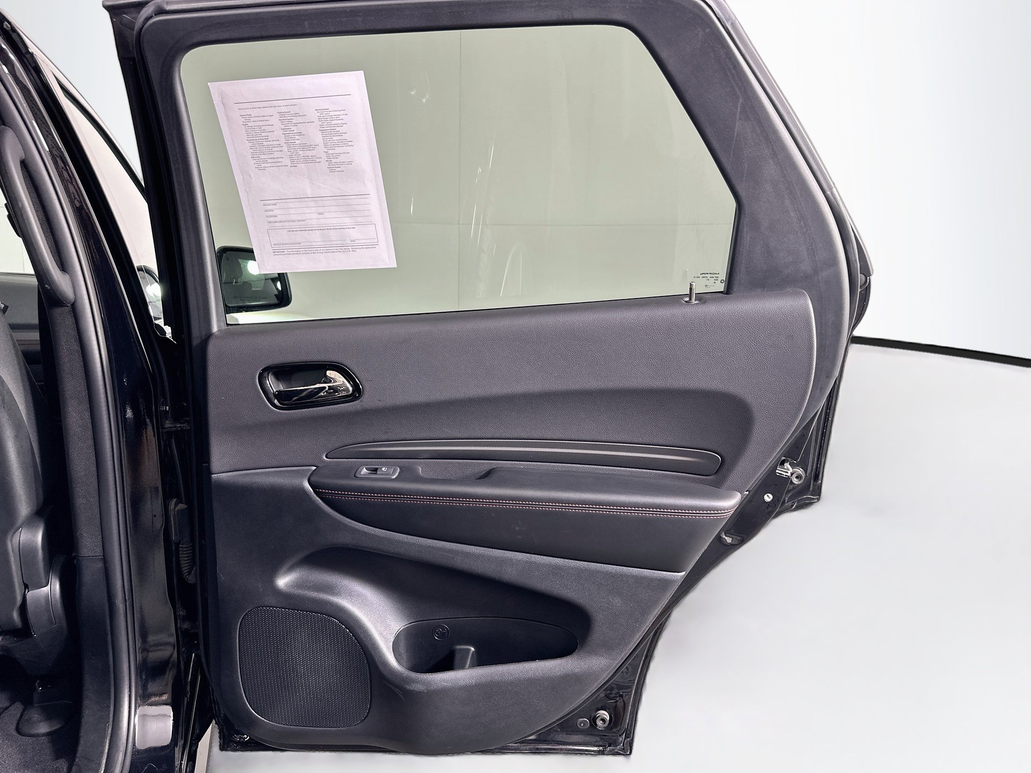 Used 2025 Dodge Durango GT RWD image 33