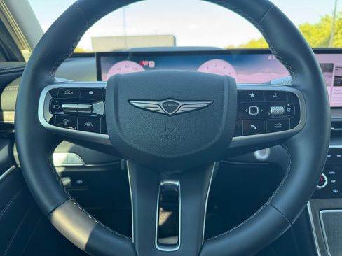 Used 2025 Genesis GV80 3.5T Advanced AWD/4WD image 9