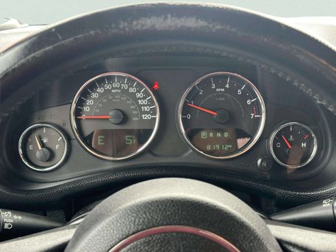 Used 2015 Jeep Wrangler Unlimited Rubicon w/ Dual Top Group image 25