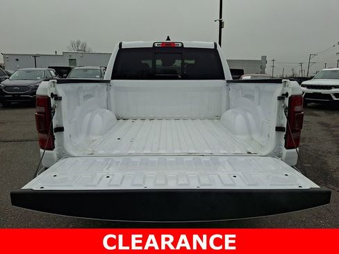 Used 2022 RAM 1500 Laramie AWD/4WD image 28