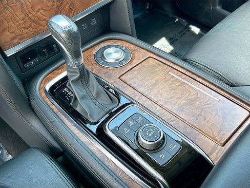 Used 2024 Nissan Armada SL w/ Captain's Chairs Package RWD image 14