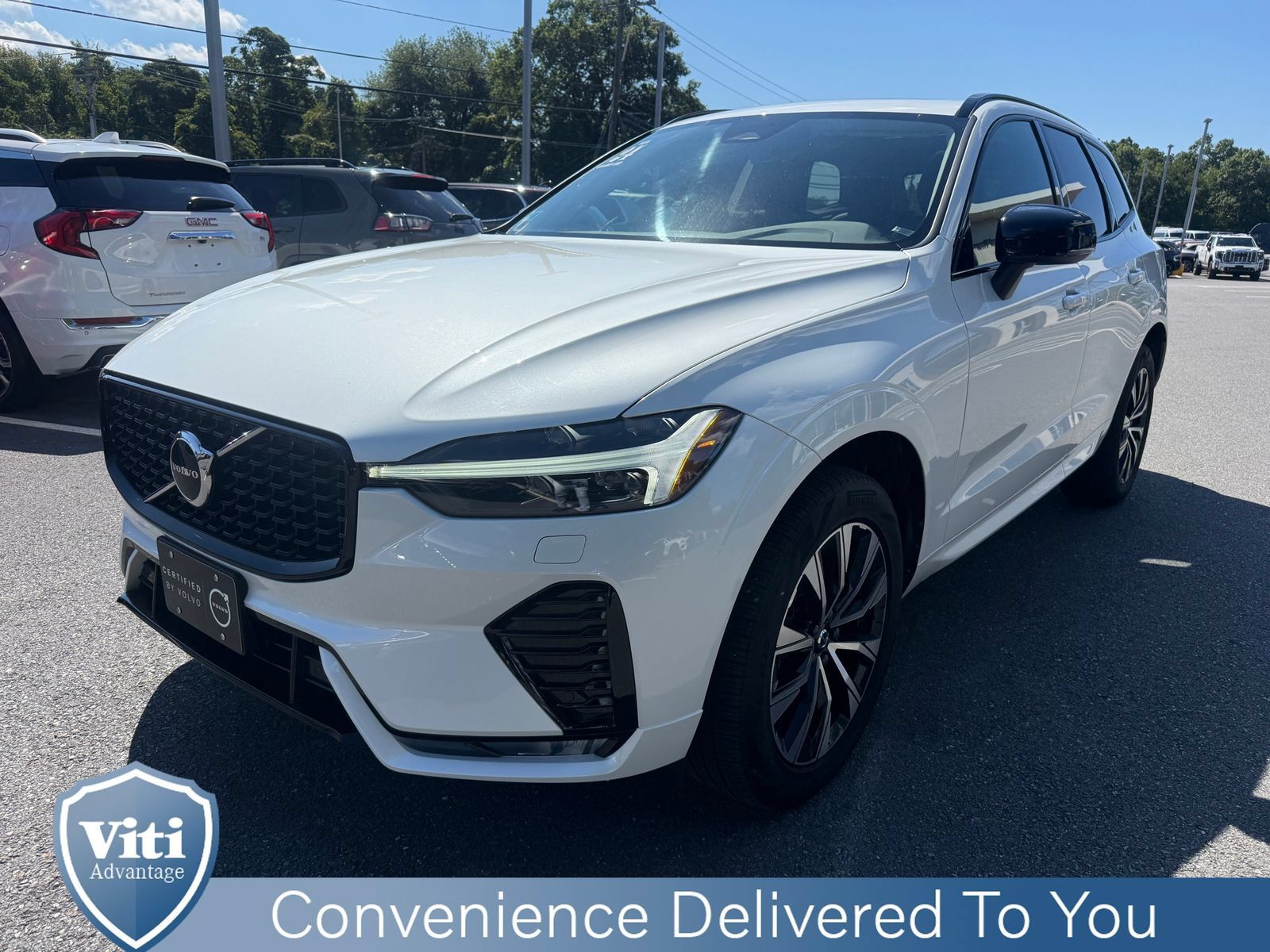 Used 2024 Volvo XC60 B5 Core w/ Protection Package Premier AWD/4WD image 4