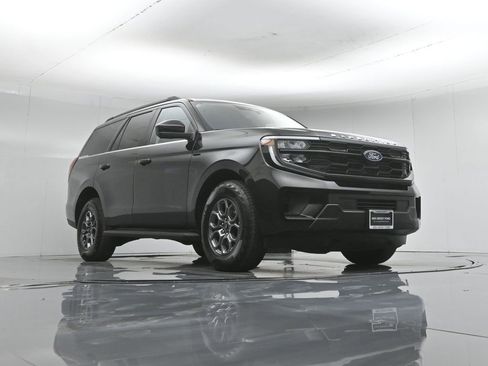 Certified 2025 Ford Expedition Active AWD/4WD image 51
