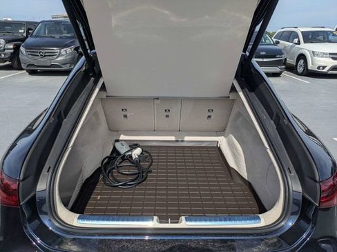 Used 2022 Mercedes-Benz EQS 450+ Sedan image 11