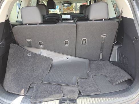 Used 2025 Kia Telluride S FWD image 29