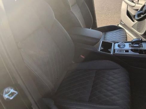 Used 2024 Mitsubishi Outlander SEL image 29