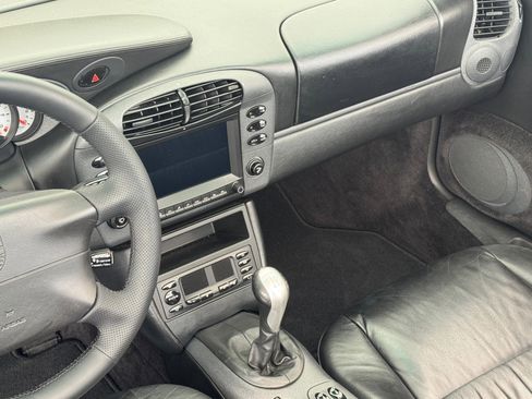 Used 1999 Porsche 911 Cabriolet image 33