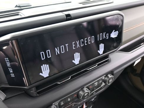 New 2026 Jeep Gladiator Mojave image 19