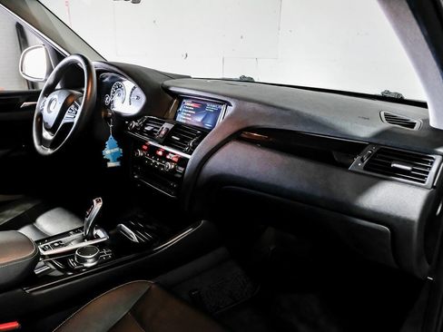 Used 2017 BMW X3 sDrive28i RWD image 19