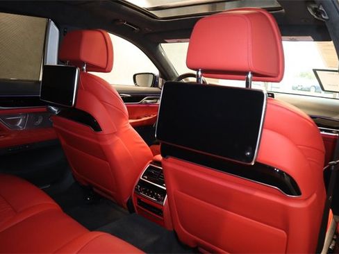 Certified 2022 BMW ALPINA B7 xDrive w/ Luxury Rear Seating Package image 42