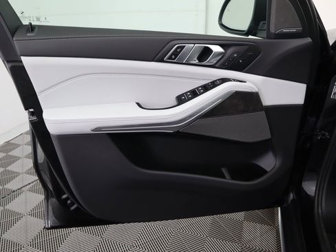 Used 2026 BMW X5 xDrive40i image 26