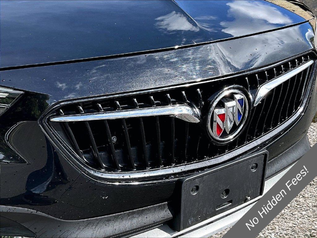 Used 2018 Buick Regal Essence w/ Driver Confidence Package #1 AWD/4WD image 24