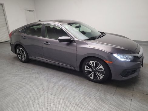 Used 2018 Honda Civic EX-T image 11