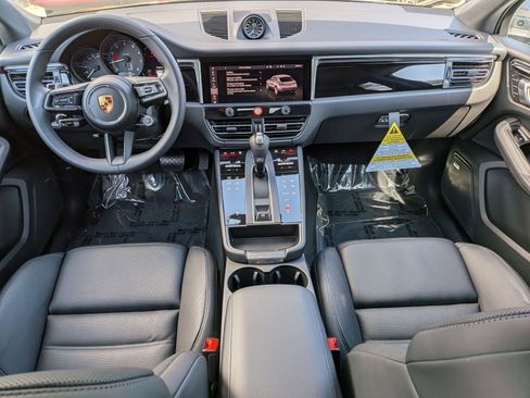 New 2026 Porsche Macan AWD/4WD image 23