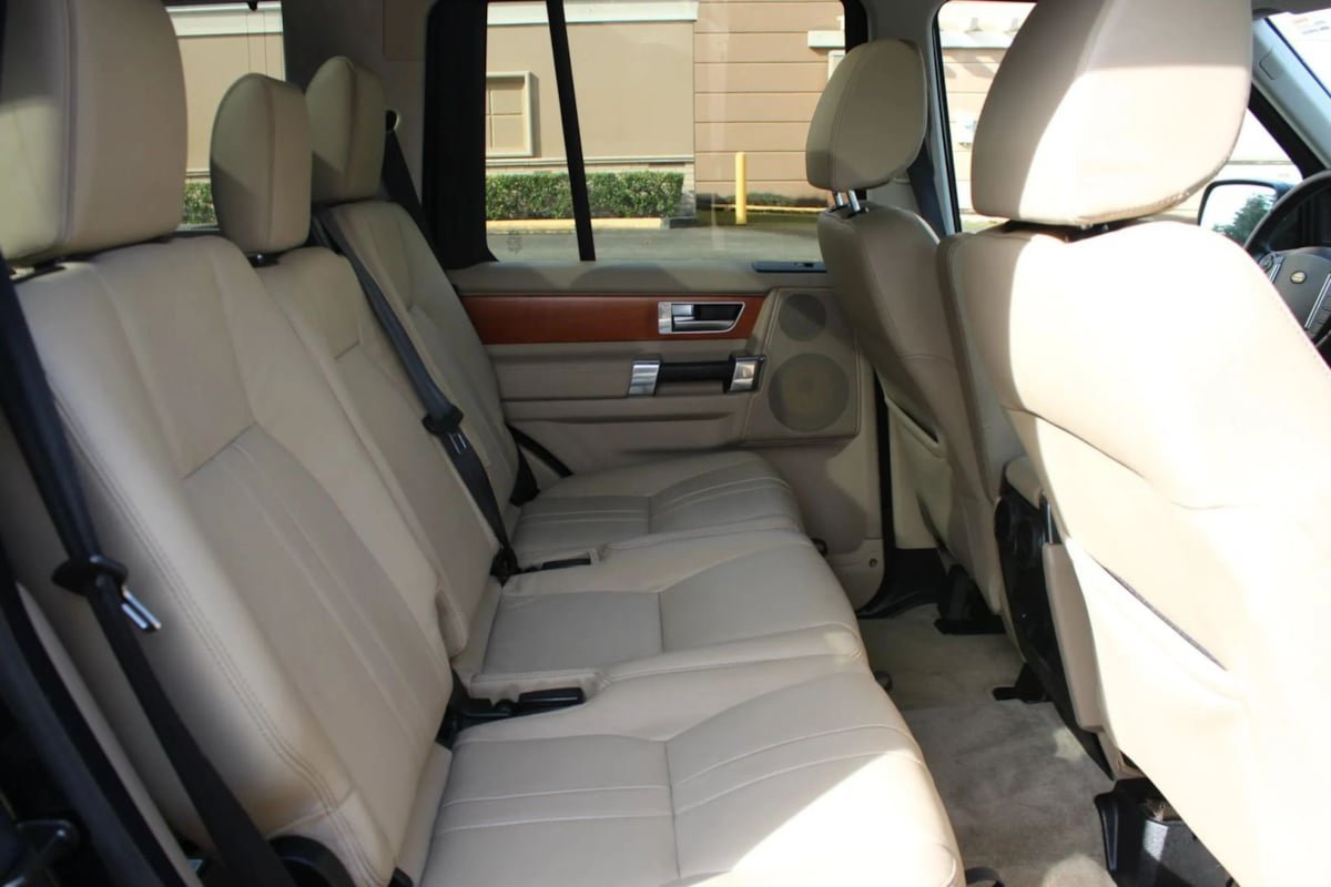 Used 2010 Land Rover LR4 HSE AWD/4WD image 30