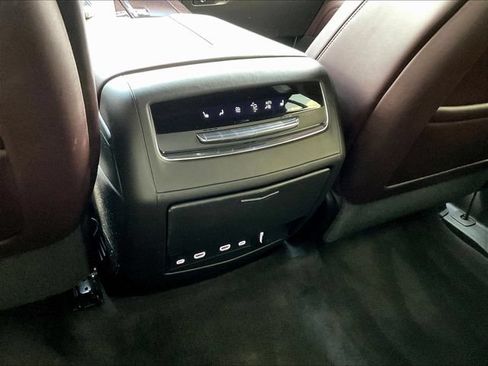 Used 2022 Cadillac Escalade Sport Platinum w/ LPO, Floor Liner Package AWD/4WD image 12