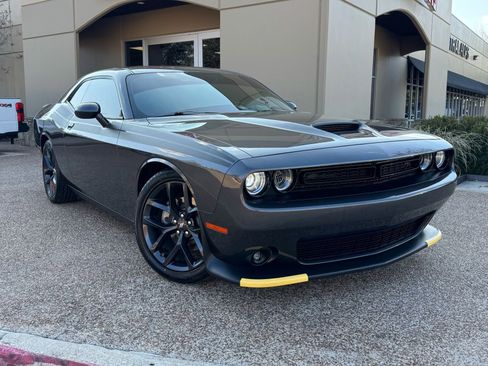 Used 2023 Dodge Challenger R/T w/ Plus Package image 1