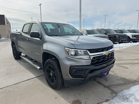 Used 2022 Chevrolet Colorado W/T image 2