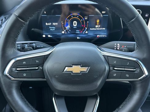 New 2026 Chevrolet Equinox LT w/ Convenience Package II FWD image 24