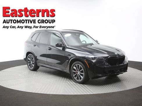 Used 2025 BMW X5 xDrive40i w/ M Sport Package AWD/4WD image 51