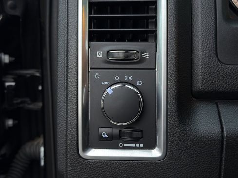 Used 2024 RAM 1500 Classic Warlock image 22