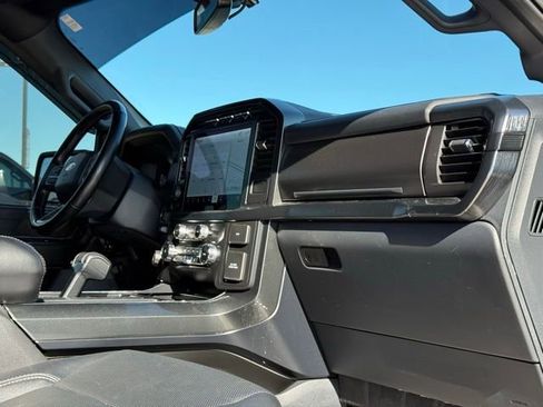 Used 2022 Ford F150 Lariat w/ Equipment Group 502A High image 17