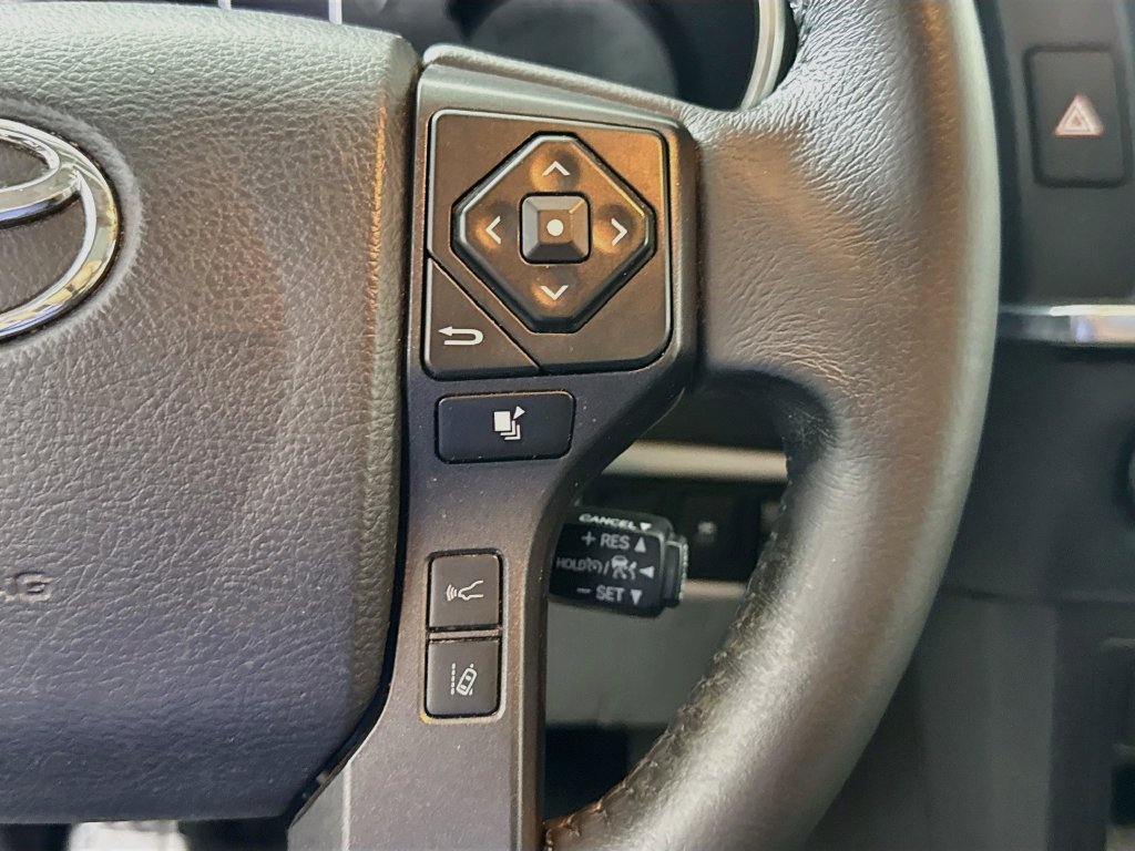 Used 2018 Toyota Sequoia Limited w/ Safety & Convenience Package AWD/4WD image 23