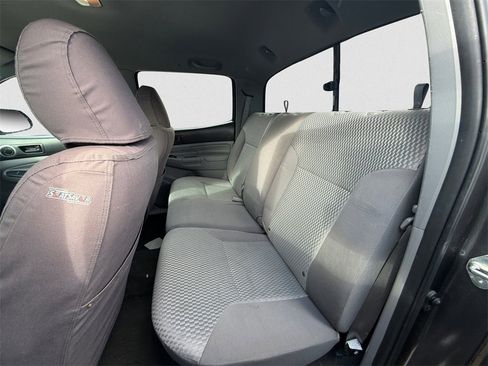 Used 2015 Toyota Tacoma 4x4 Double Cab w/ SR5 Package image 10