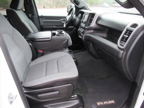 Used 2022 RAM 1500 Big Horn image 9