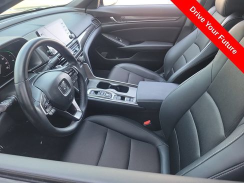 Used 2022 Honda Accord Sport image 3