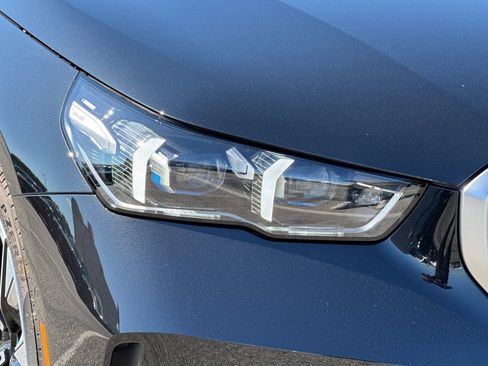 Used 2026 BMW 530i w/ Premium Package RWD image 12
