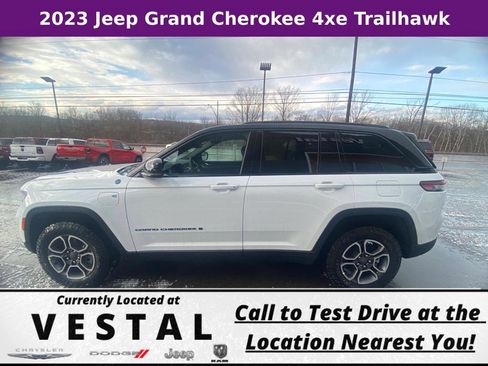 New 2023 Jeep Grand Cherokee Trailhawk AWD/4WD image 6