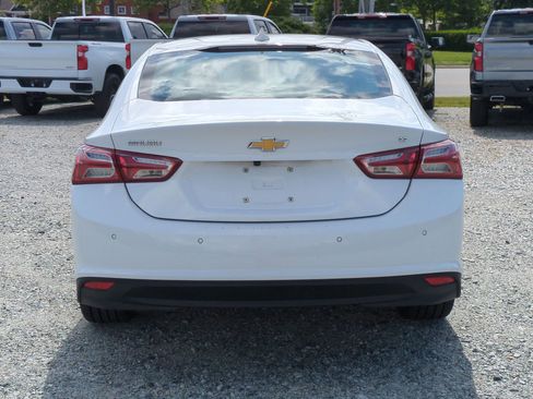 Used 2024 Chevrolet Malibu LT FWD image 9