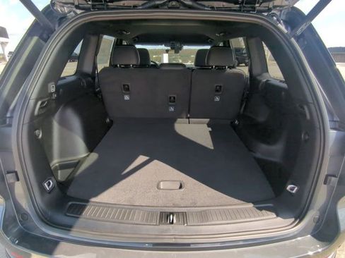 New 2026 Jeep Grand Cherokee Altitude RWD image 14