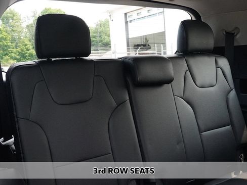 Used 2024 Kia Telluride EX AWD/4WD image 9