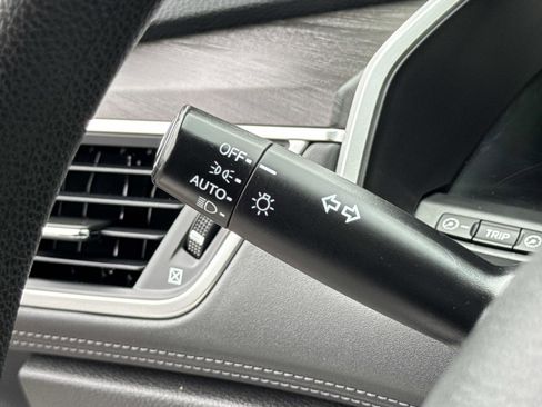 Used 2018 Honda Clarity Plug-In Hybrid image 9